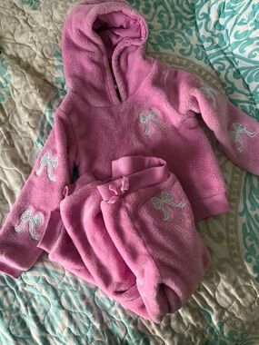 Pink Hooded Fleece Set with Bow Embroidery
